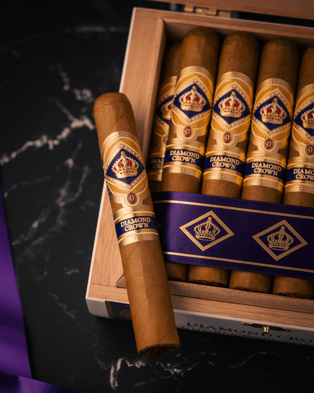 DIAMOND CROWN cigar（12pcs cigars）with box
