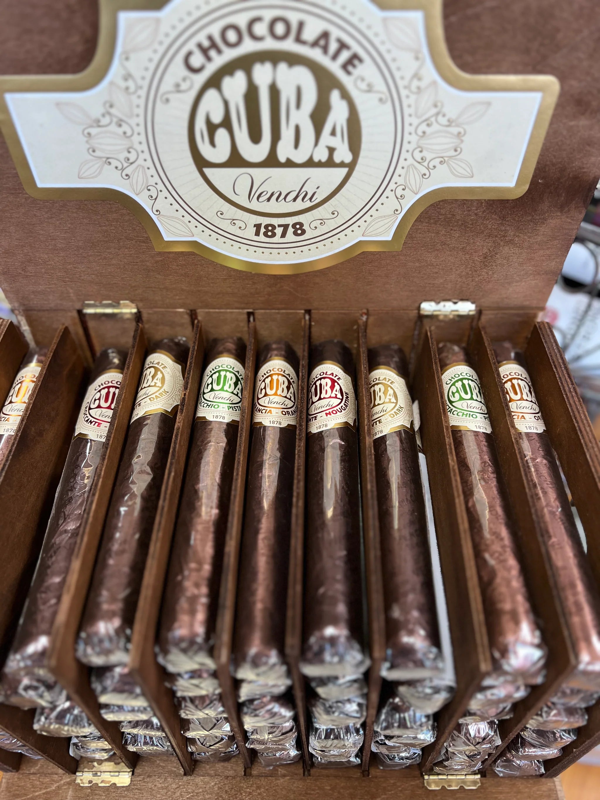 Wooden box with 54 chocolate cigars Venchi